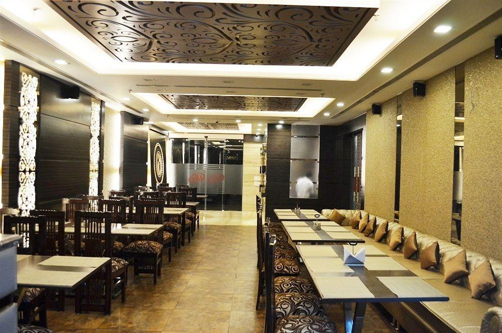 Hotel Metro View Делхи Екстериор снимка