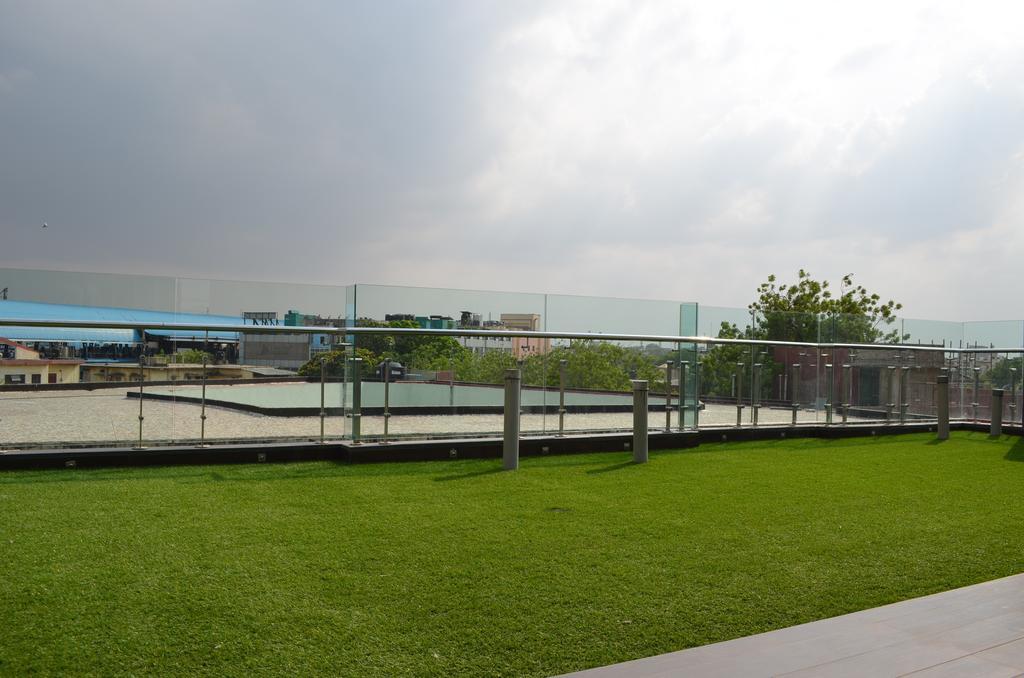 Hotel Metro View Делхи Екстериор снимка